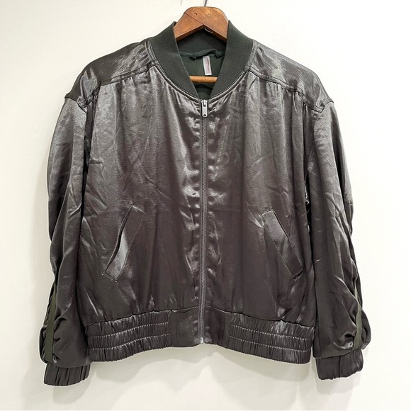 Free People Movement Relay Zip Up Satin Bomber Jacket Olive Green NWOT - Picture 2 of 10